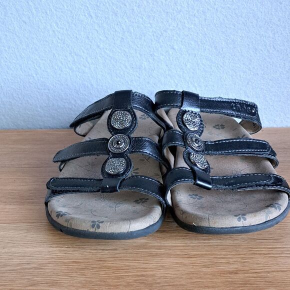 Taos Prize Slip On Black Leather Sandals 3 Strap Embellished Womens Size 9 EU 40 - Picture 2 of 12